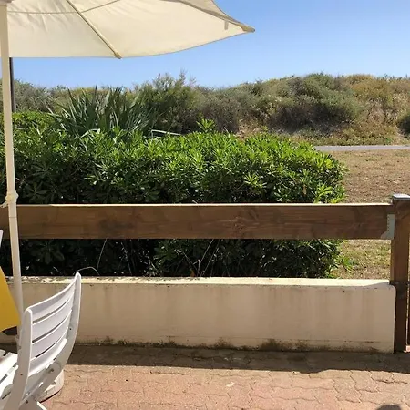 3 Pieces Avec Piscine Face A La *