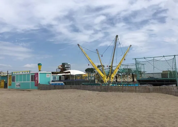 3 Pieces Avec Piscine Face A La *