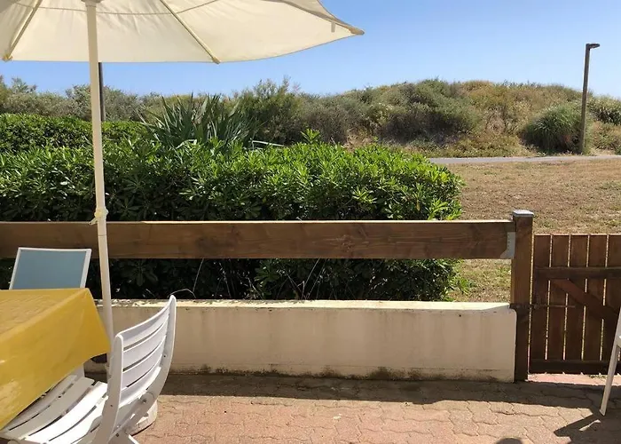 3 Pieces Avec Piscine Face A La *